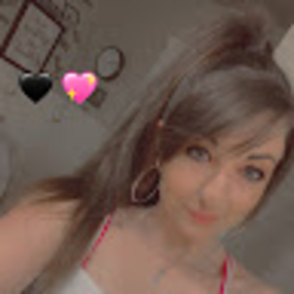 Meet your Posher, Katie - Picture 1 of 1